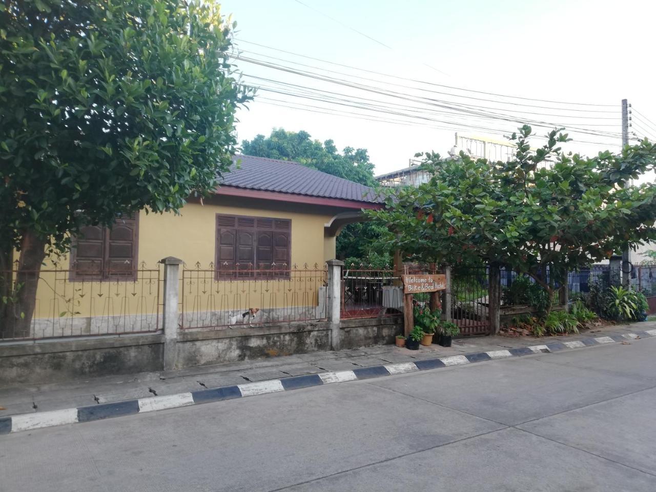 Bike&Bed Hostel Thakhek Luaran gambar