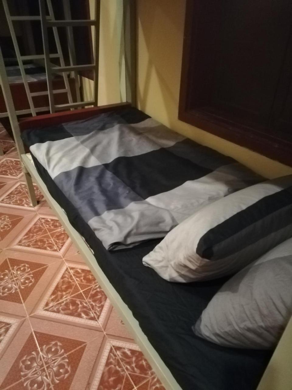 Bike&Bed Hostel Thakhek Luaran gambar